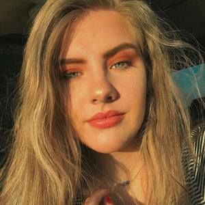 Meet your Posher, Avree